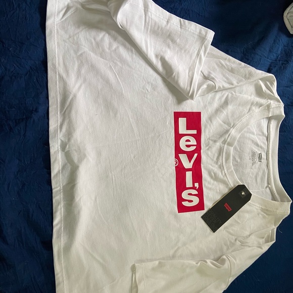 Levi’s crop logo t shirt LARGE - Picture 1 of 4
